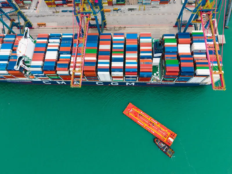 报道配图 · Valor International · Freight costs hit inventories and year-end prices